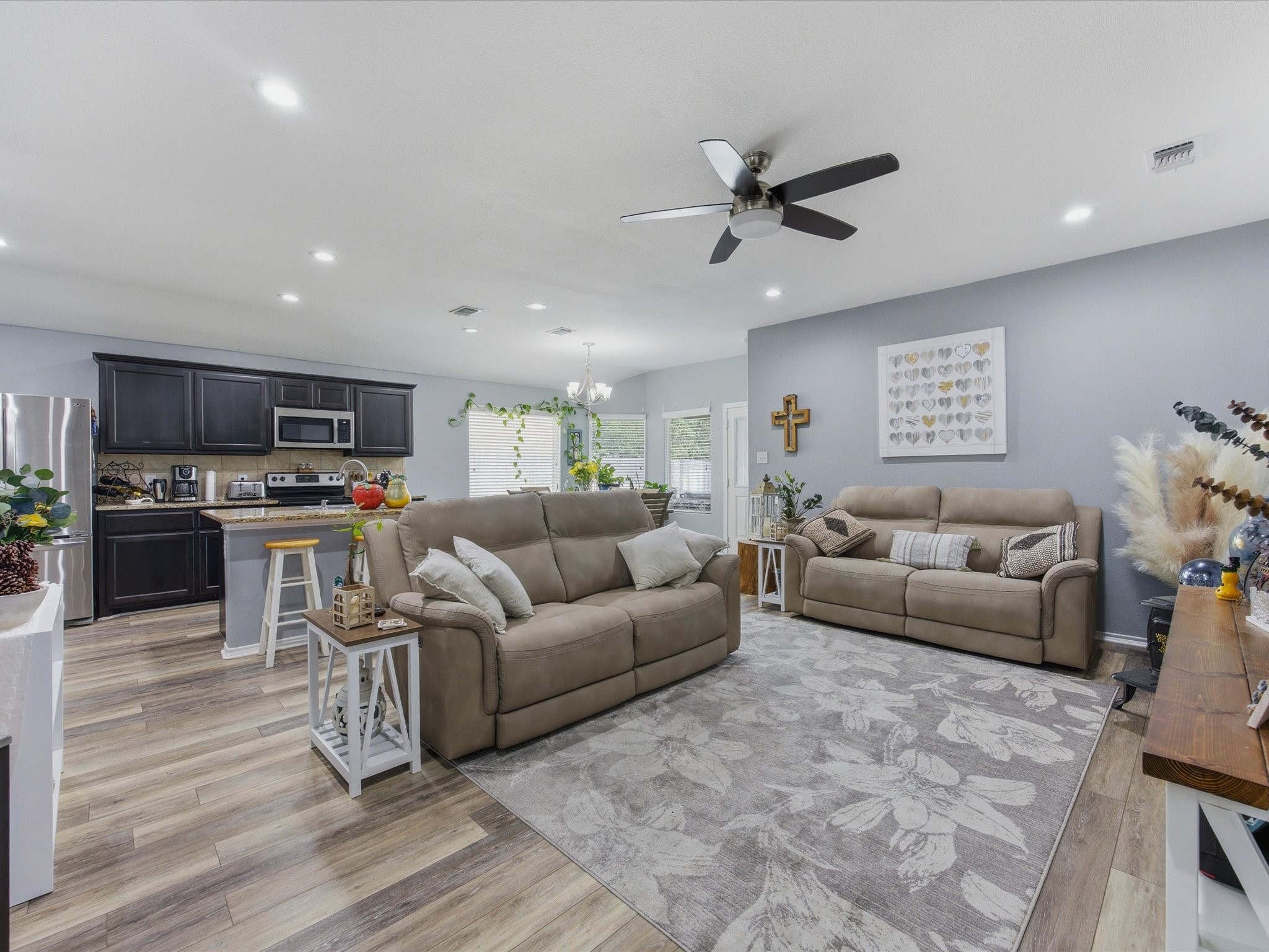 597 Creekview Drive Azle TX 76020
