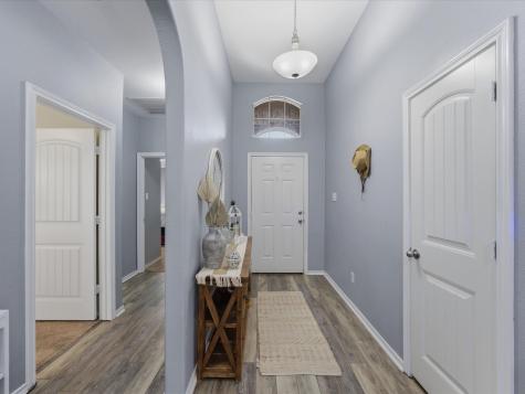 597 Creekview Drive Azle TX 76020