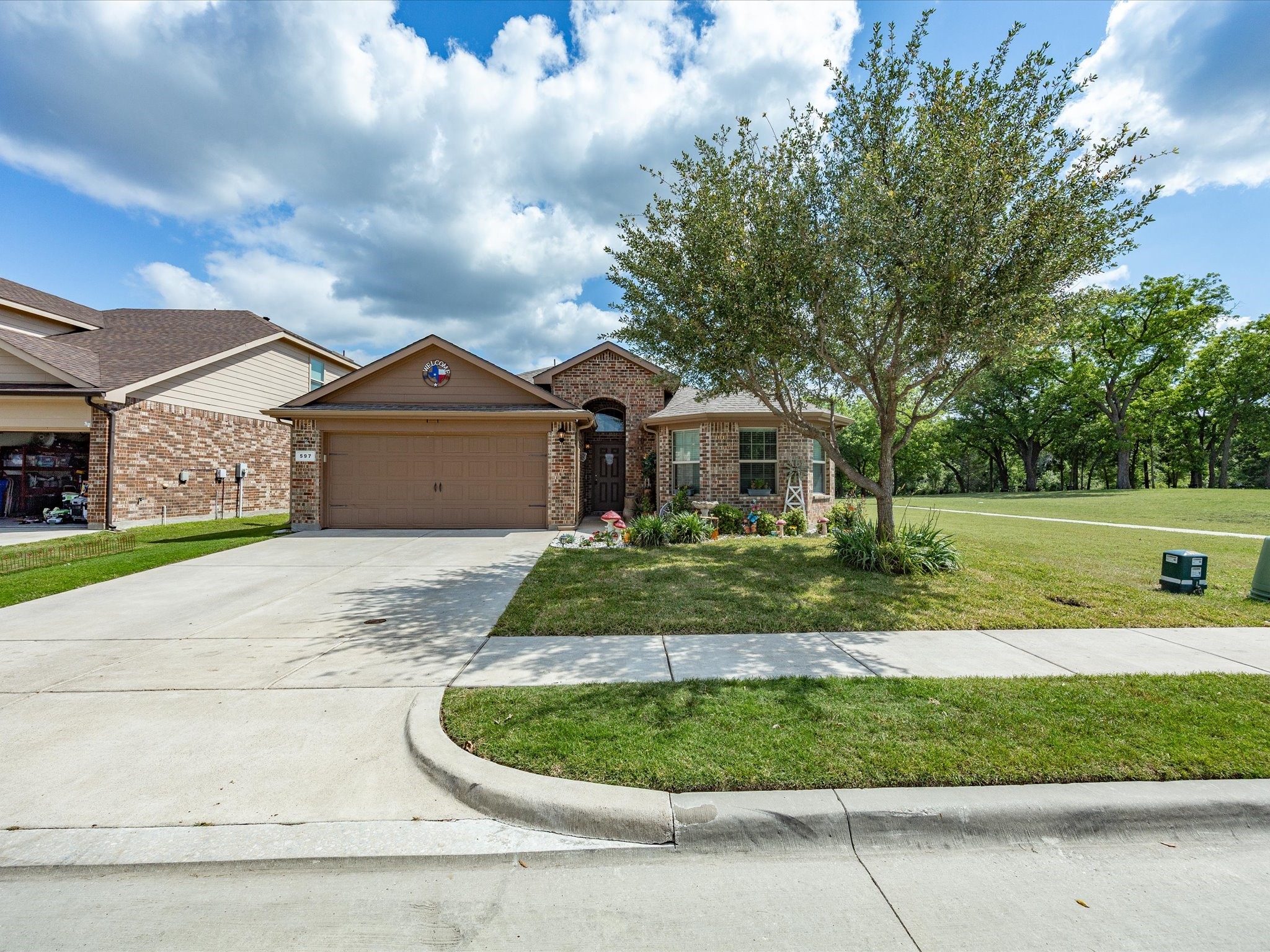 597 Creekview Drive Azle TX 76020