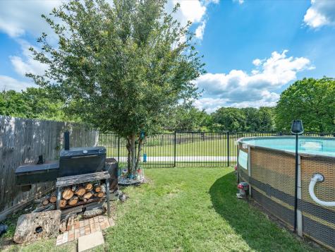 597 Creekview Drive Azle TX 76020