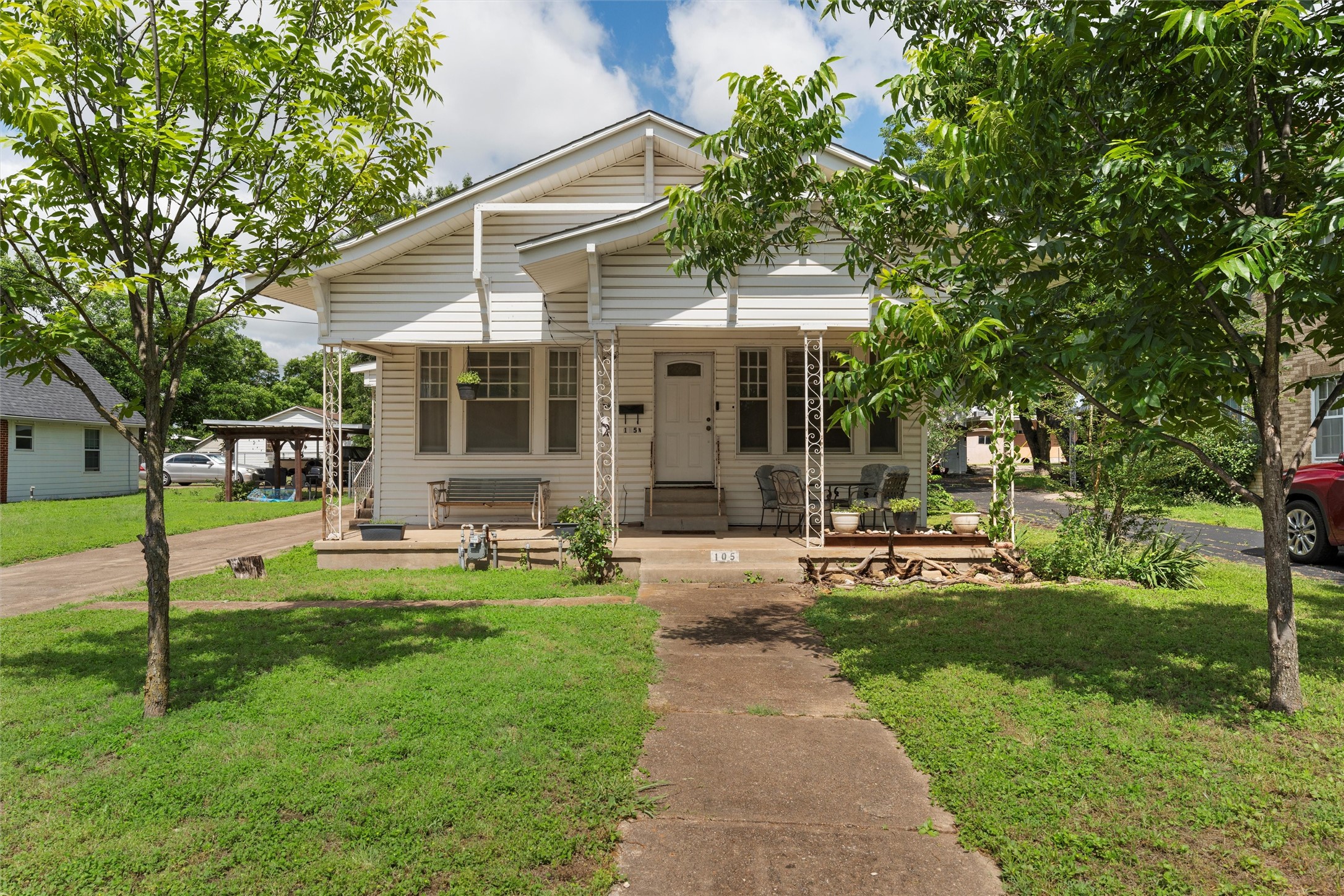 105 N Davis Street West TX 76691