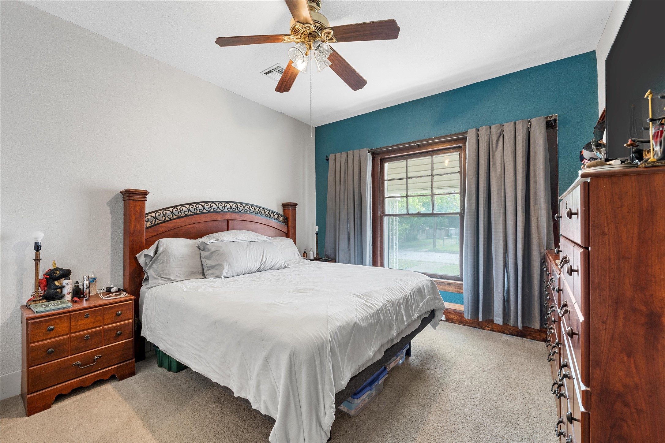105 N Davis Street West TX 76691