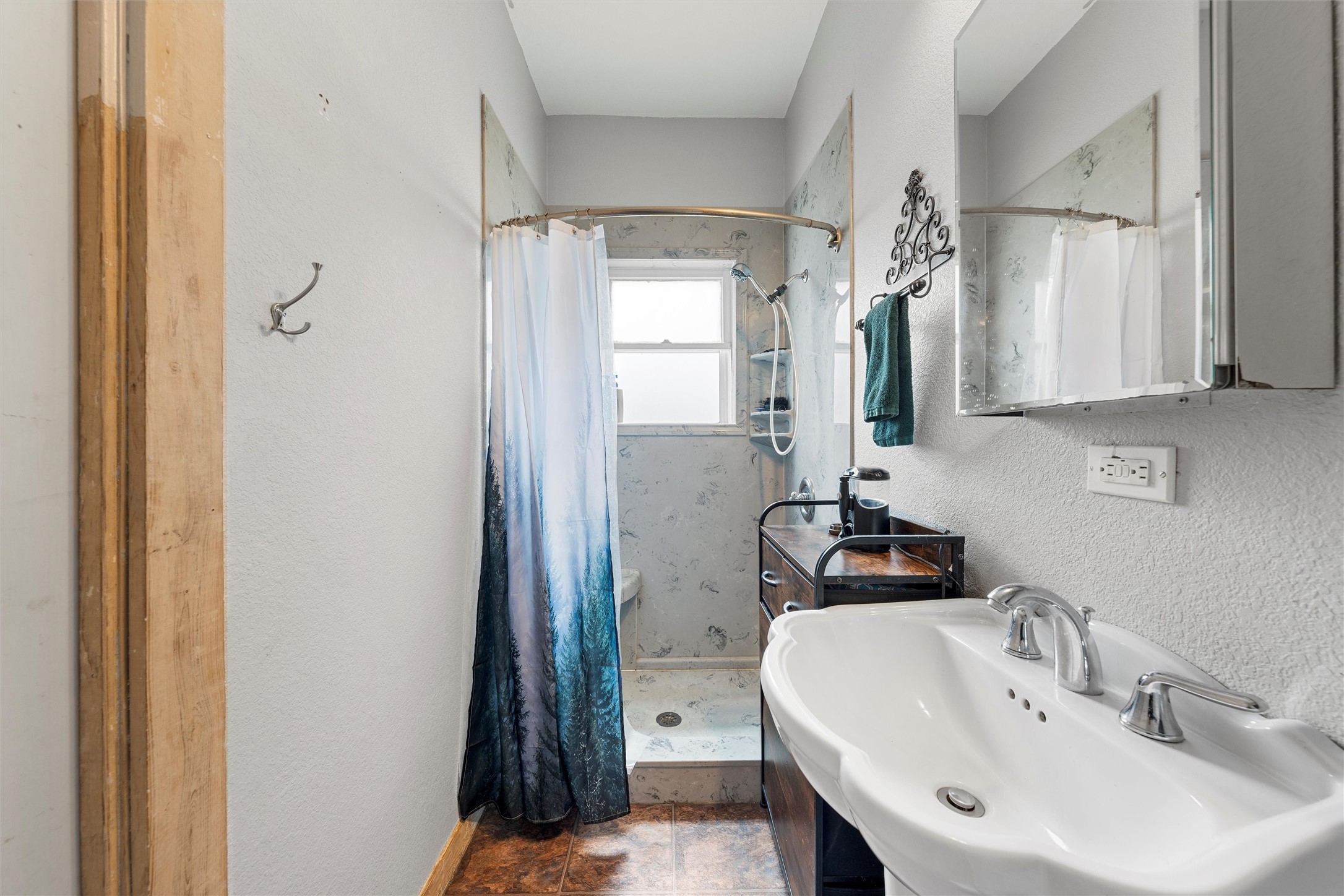 105 N Davis Street West TX 76691