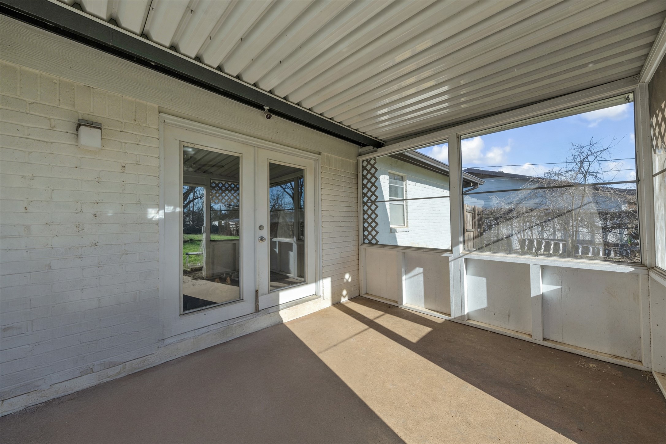 529 Ann Lois Lane Burleson TX 76028