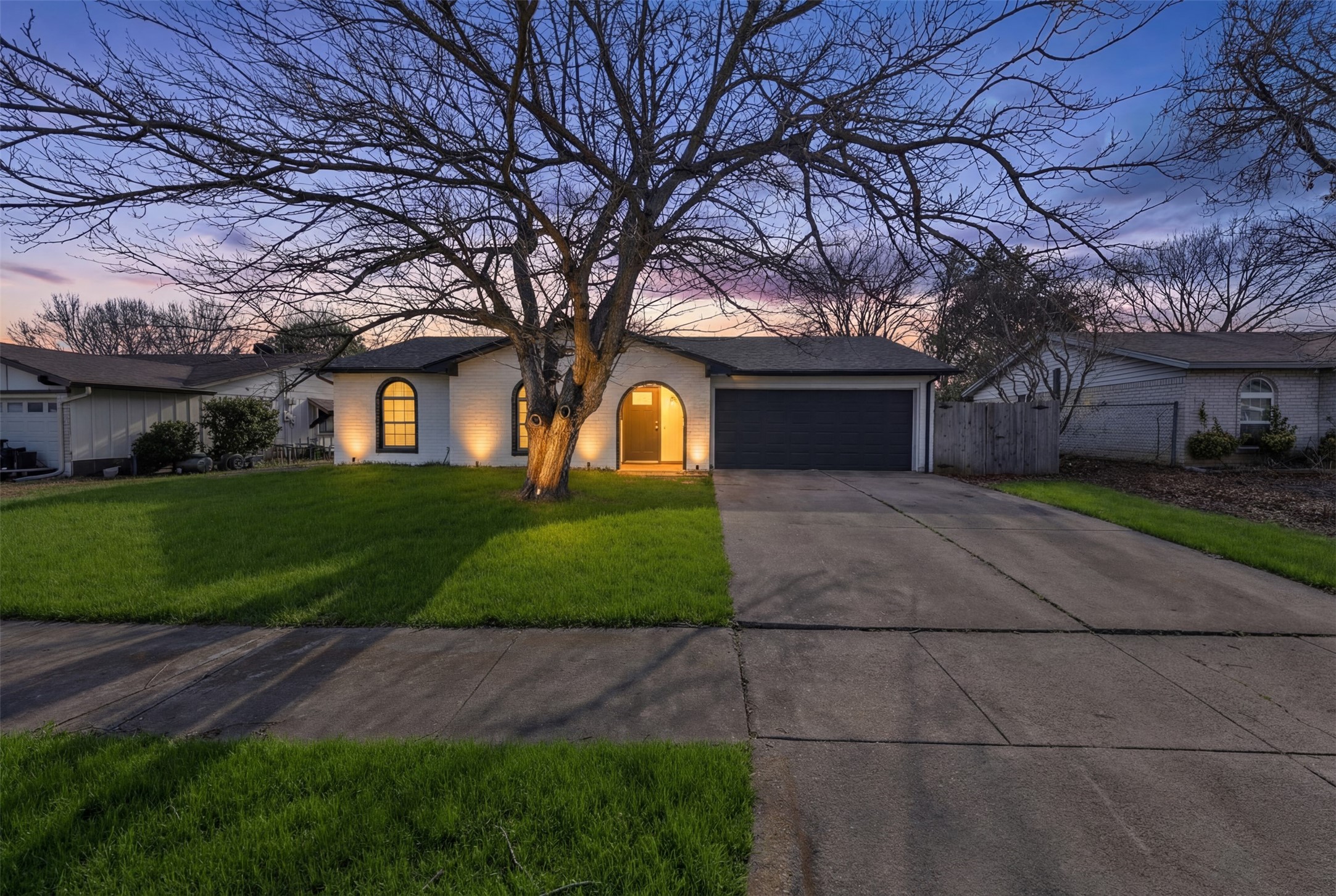 529 Ann Lois Lane Burleson TX 76028