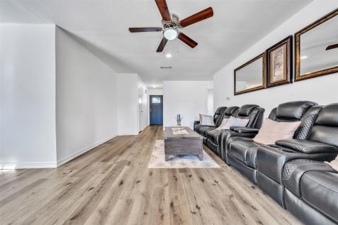 529 Ann Lois Lane Burleson TX 76028