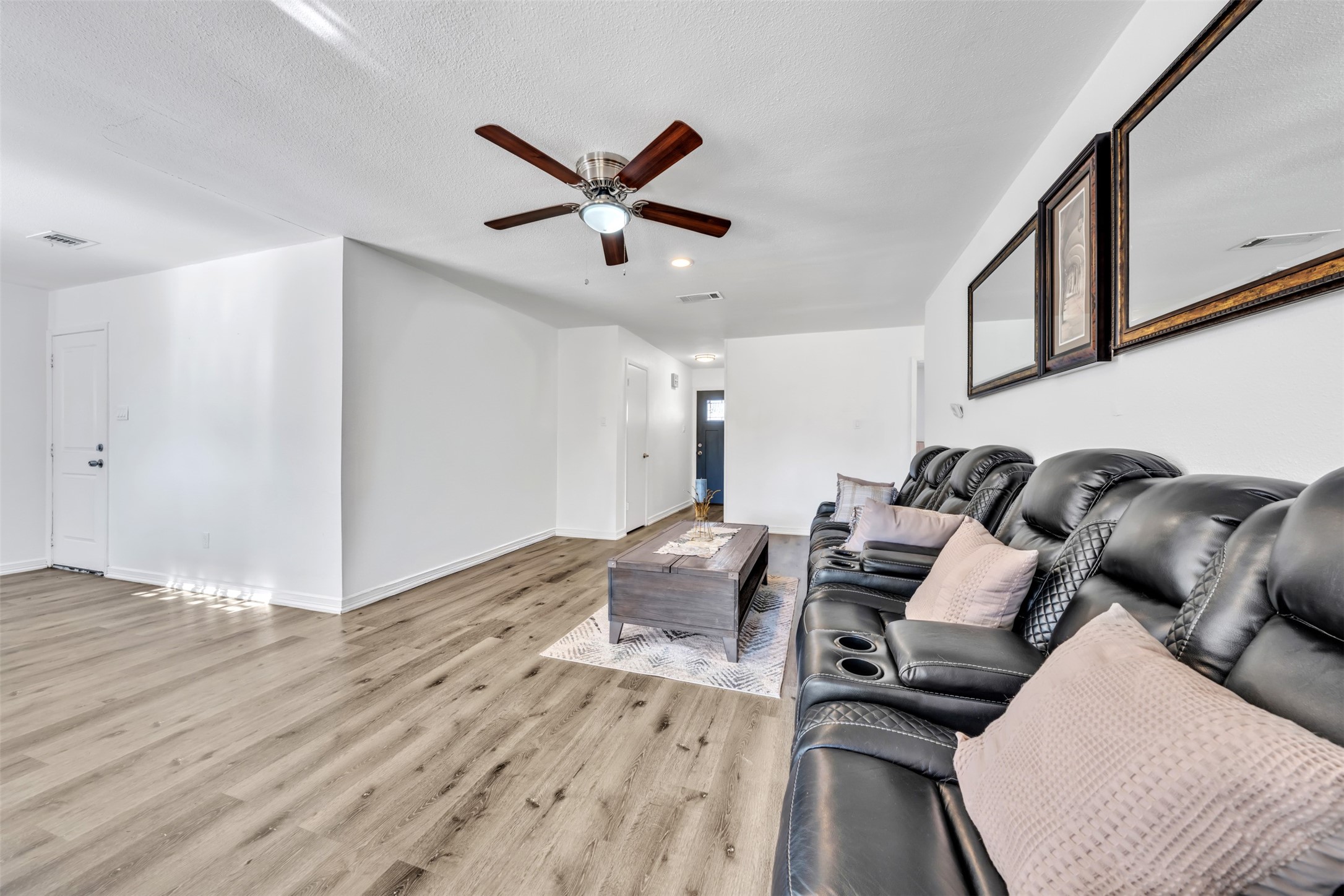 529 Ann Lois Lane Burleson TX 76028