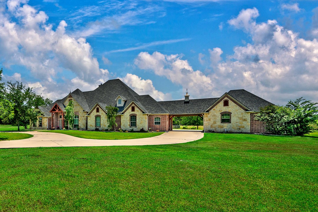 209 Chrissa Drive Pottsboro TX 75076