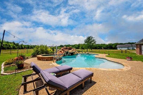 209 Chrissa Drive Pottsboro TX 75076