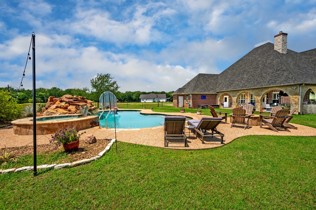 209 Chrissa Drive Pottsboro TX 75076