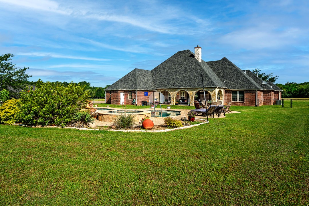 209 Chrissa Drive Pottsboro TX 75076