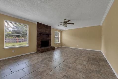 830 Frances Drive Grand Prairie TX 75052
