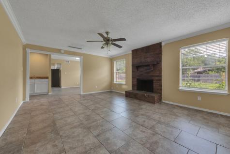 830 Frances Drive Grand Prairie TX 75052