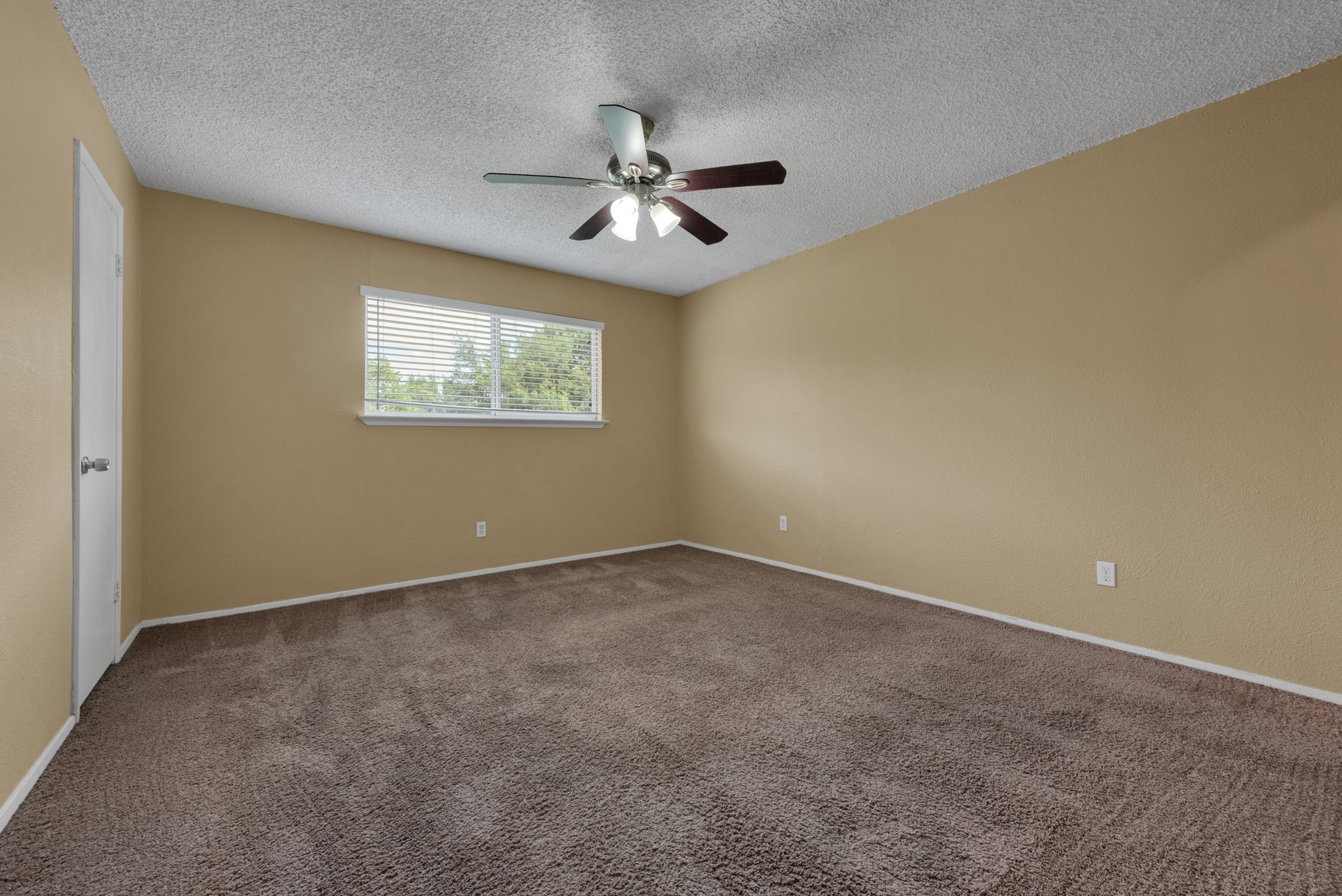 830 Frances Drive Grand Prairie TX 75052