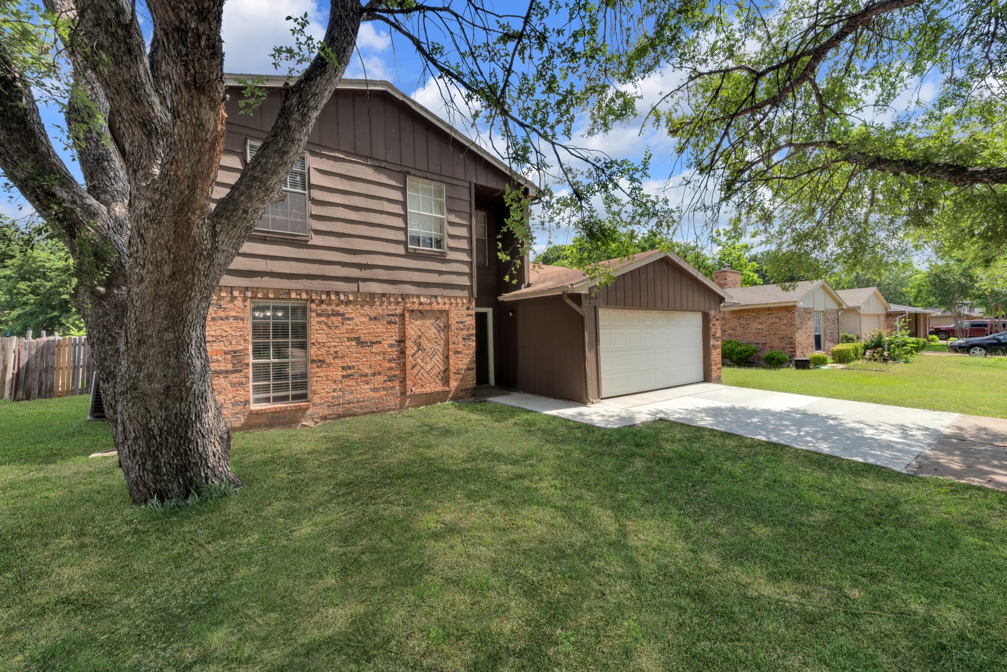 830 Frances Drive Grand Prairie TX 75052