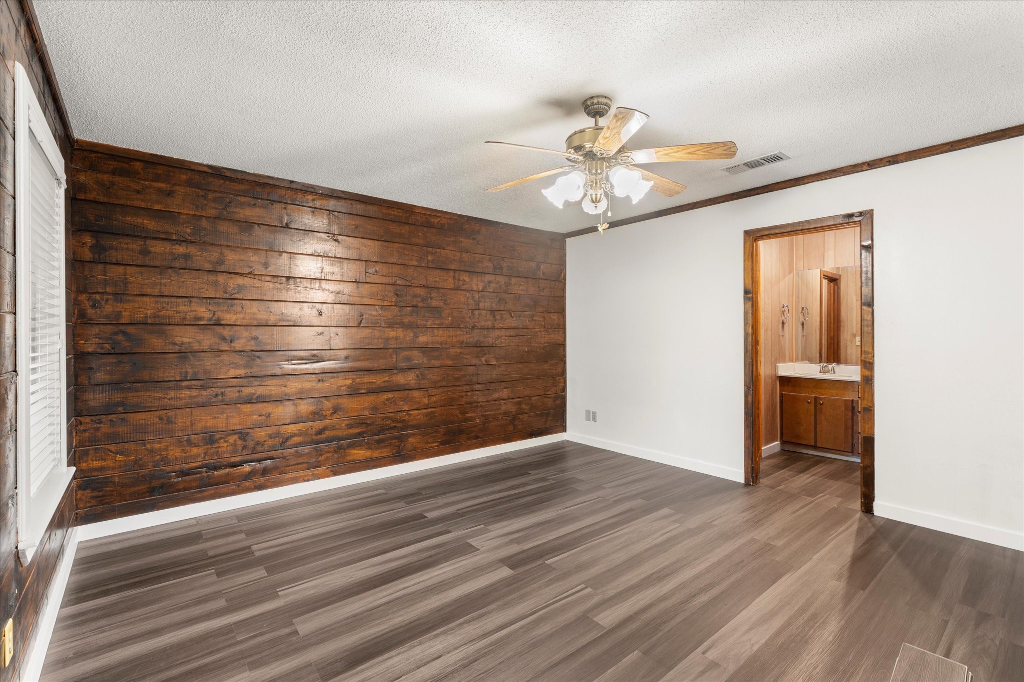 520 W Farm To Market Road 71 Mt Pleasant TX 75455