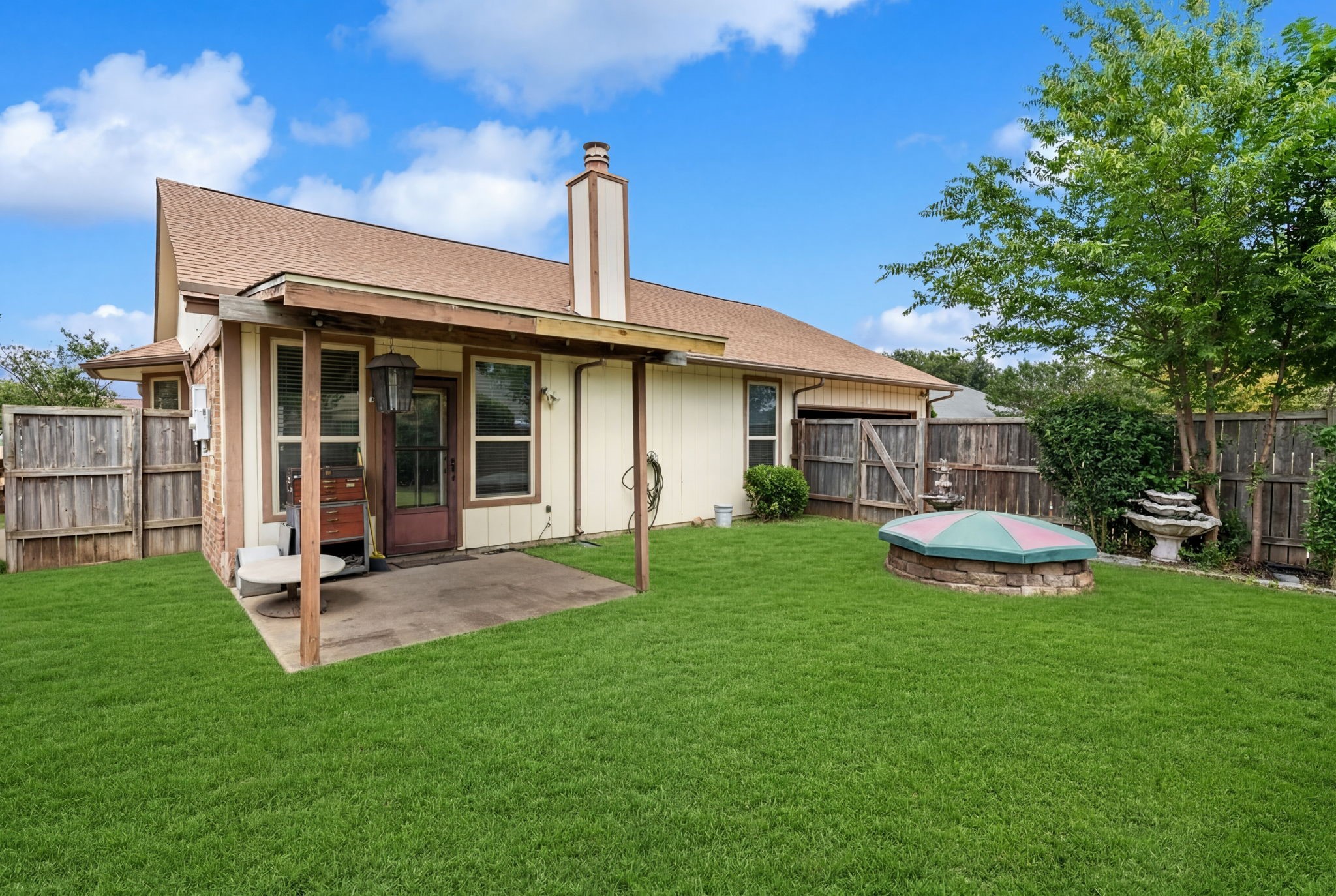 2726 Collins Boulevard Garland TX 75044