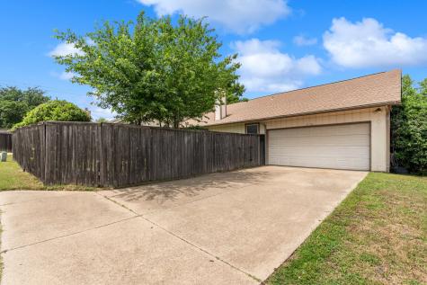 2726 Collins Boulevard Garland TX 75044