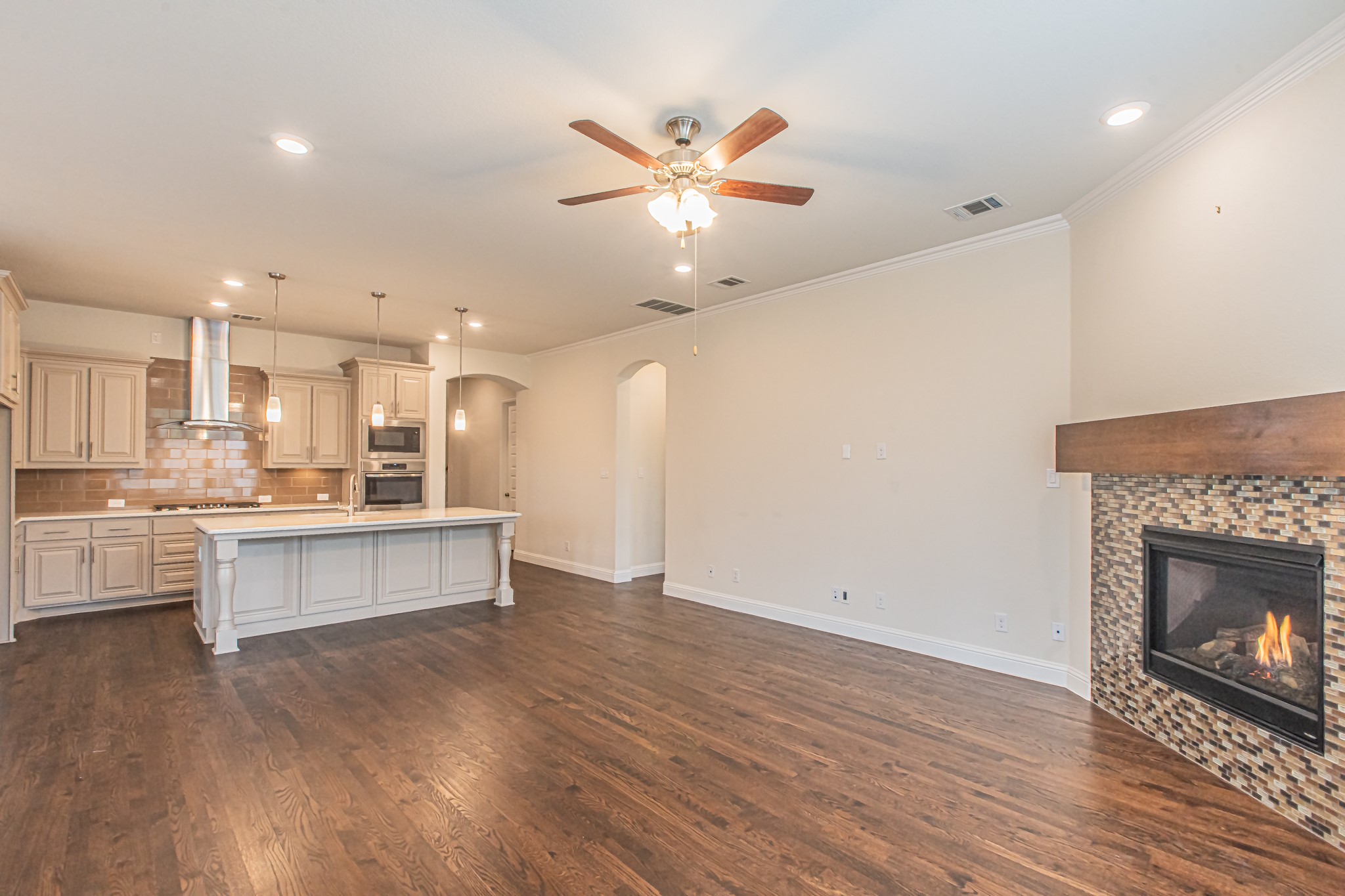 2044 Remington Drive Irving TX 75063