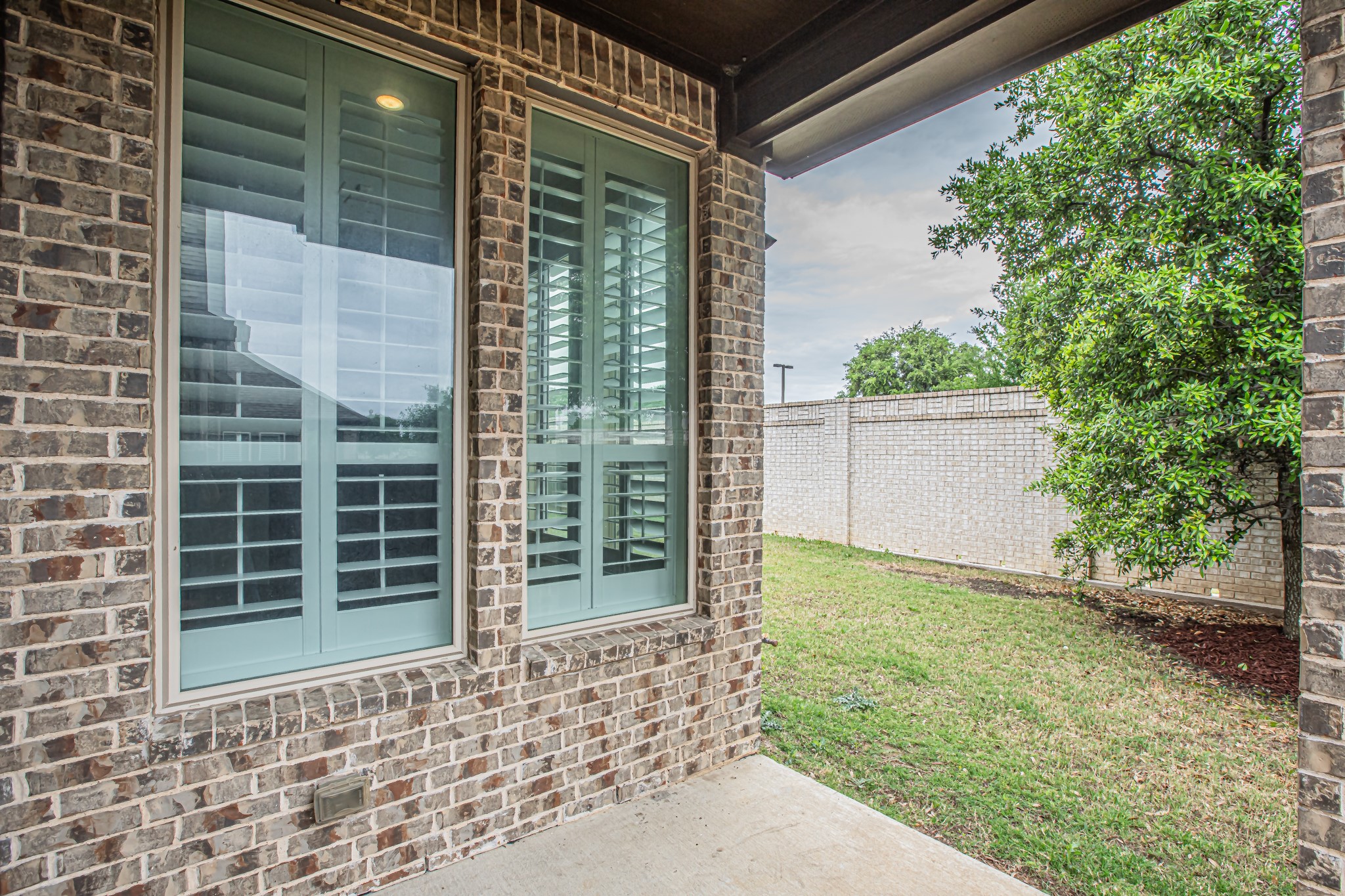2044 Remington Drive Irving TX 75063