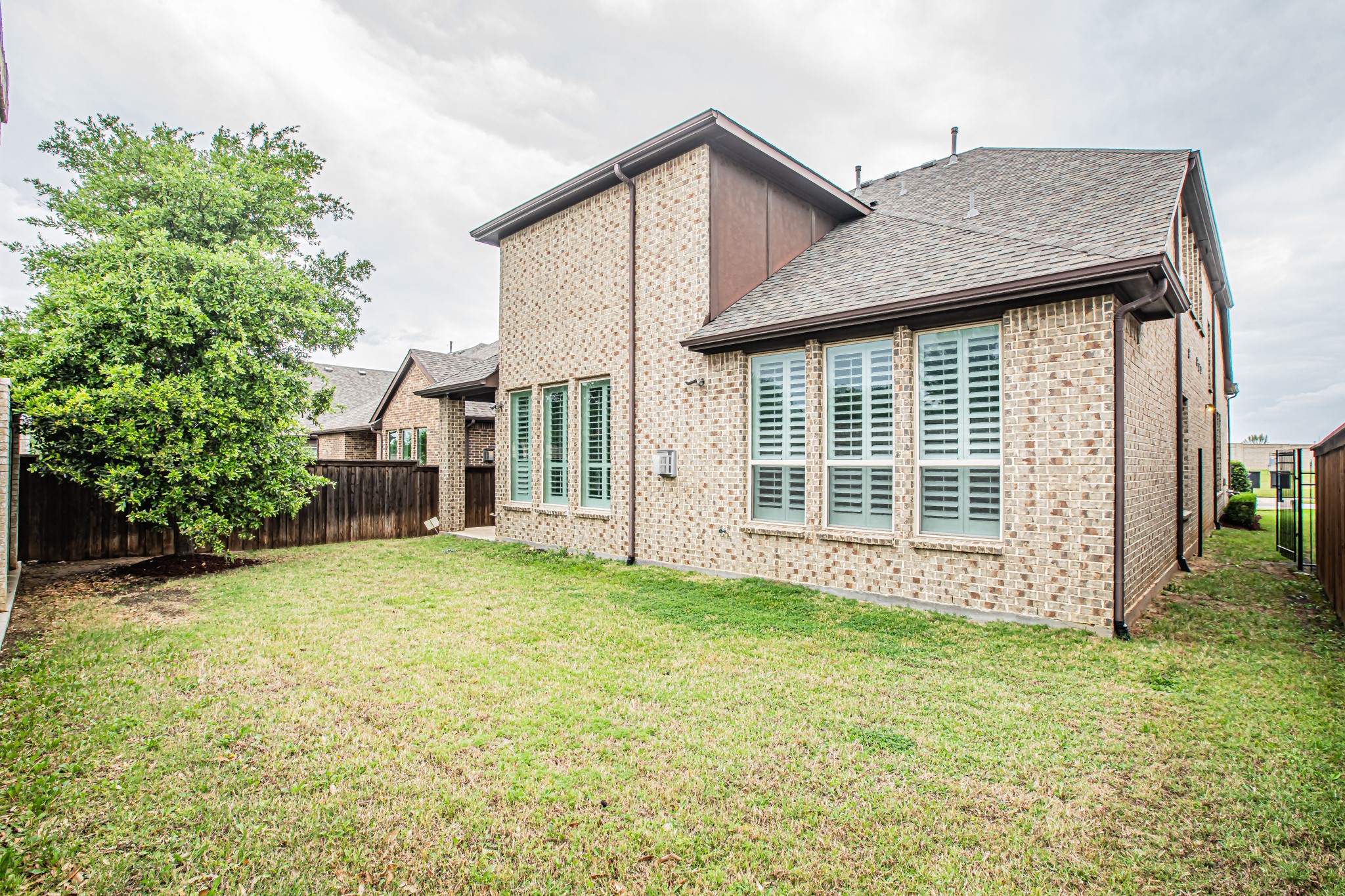 2044 Remington Drive Irving TX 75063