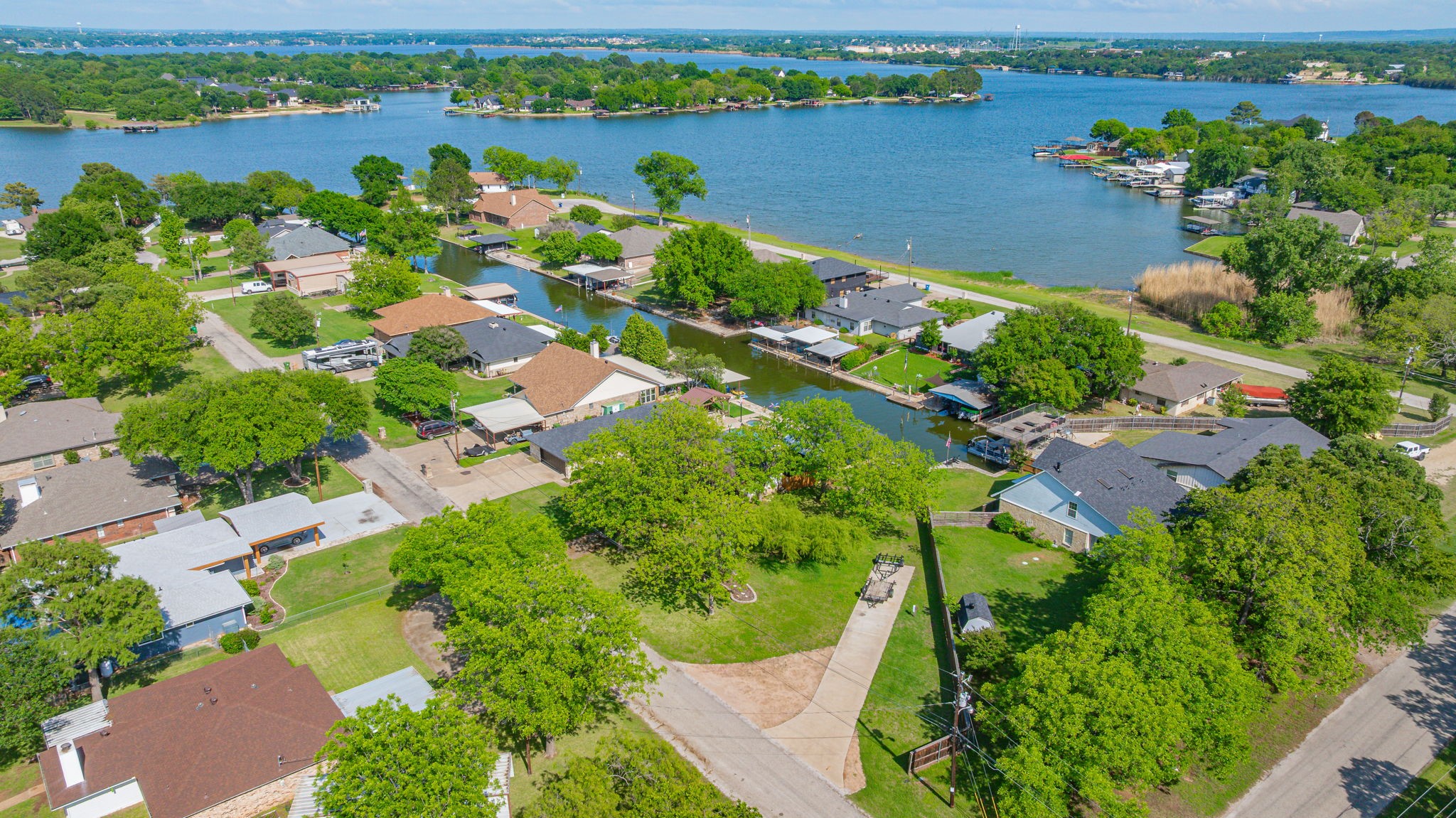 3702 Lake Vista Court Granbury TX 76049