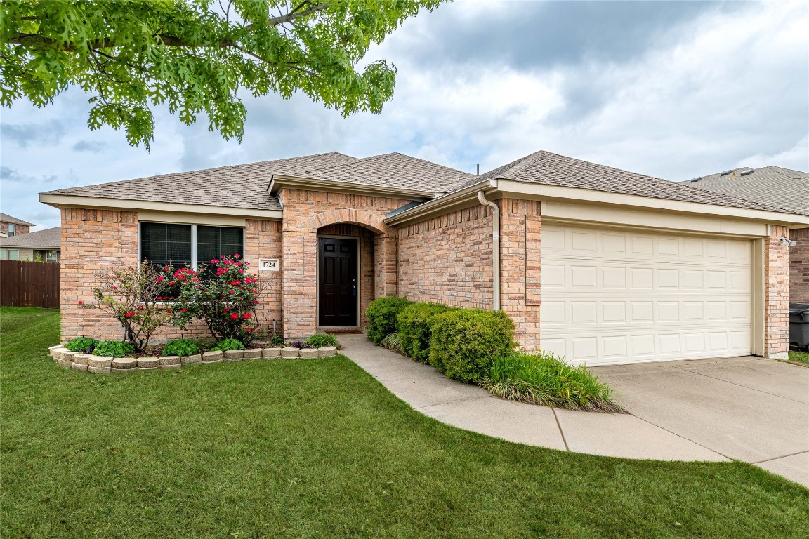 1724 White Mountain Way Princeton TX 75407