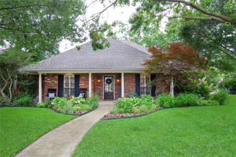 8002 Moss Meadows Drive Dallas TX 75231