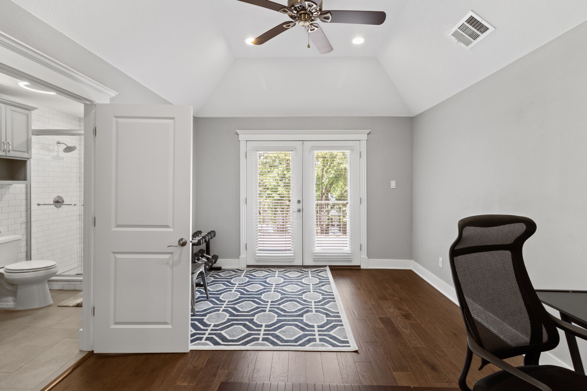 6101 Tiffany Oaks Lane Arlington TX 76016