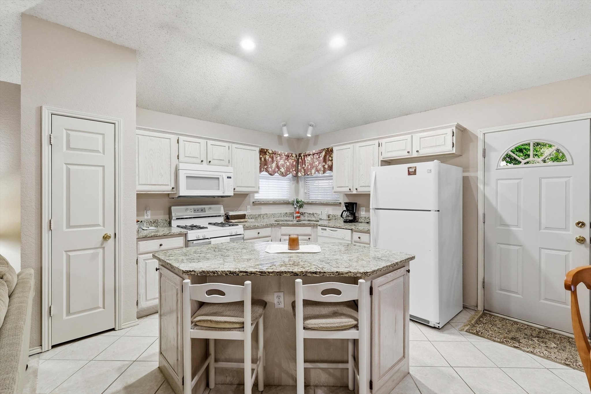 2312 Mapleleaf Lane Flower Mound TX 75028