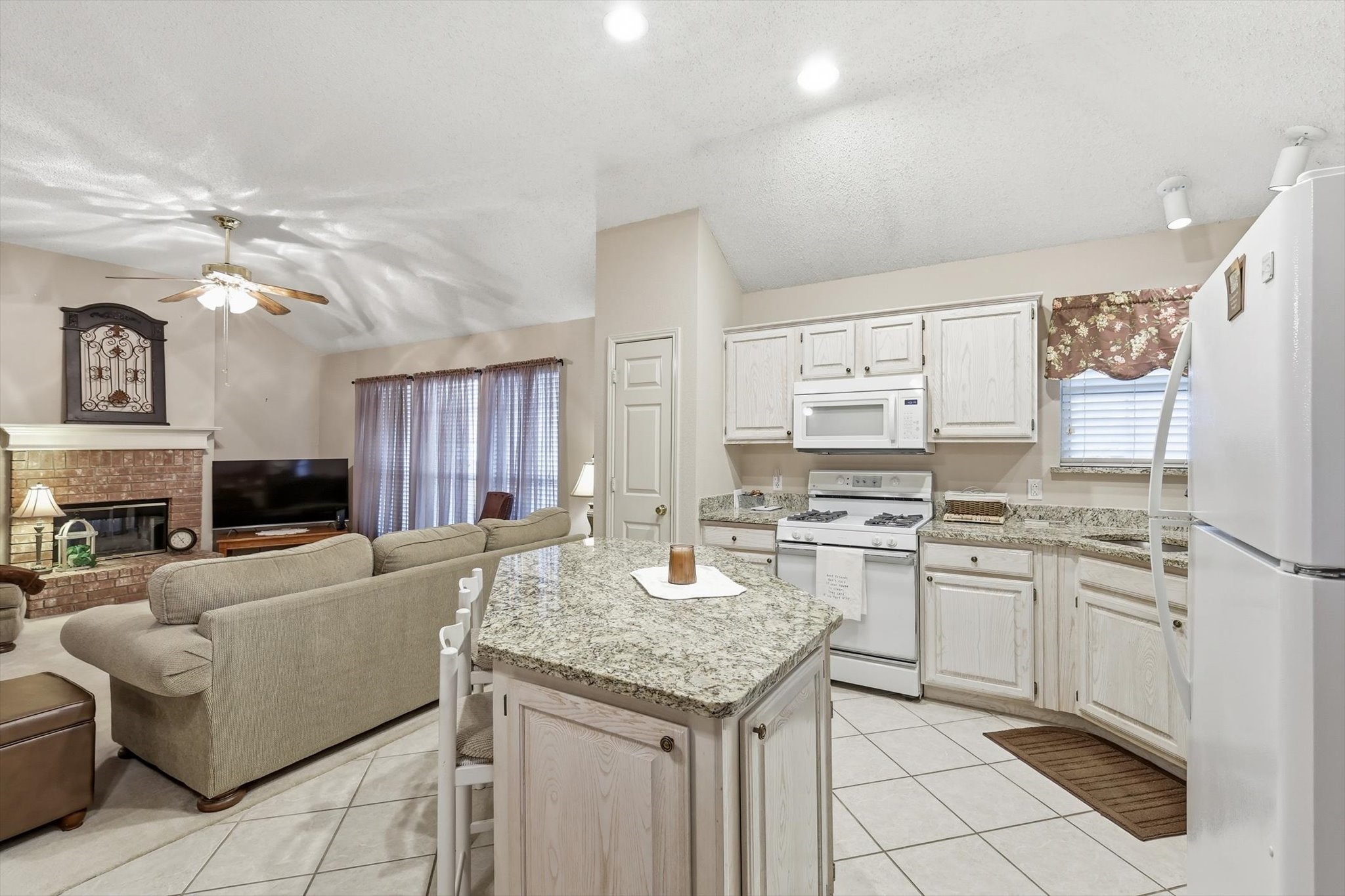 2312 Mapleleaf Lane Flower Mound TX 75028