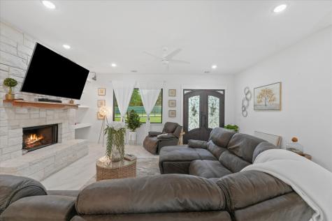 5509 County Road 1022 Joshua TX 76058