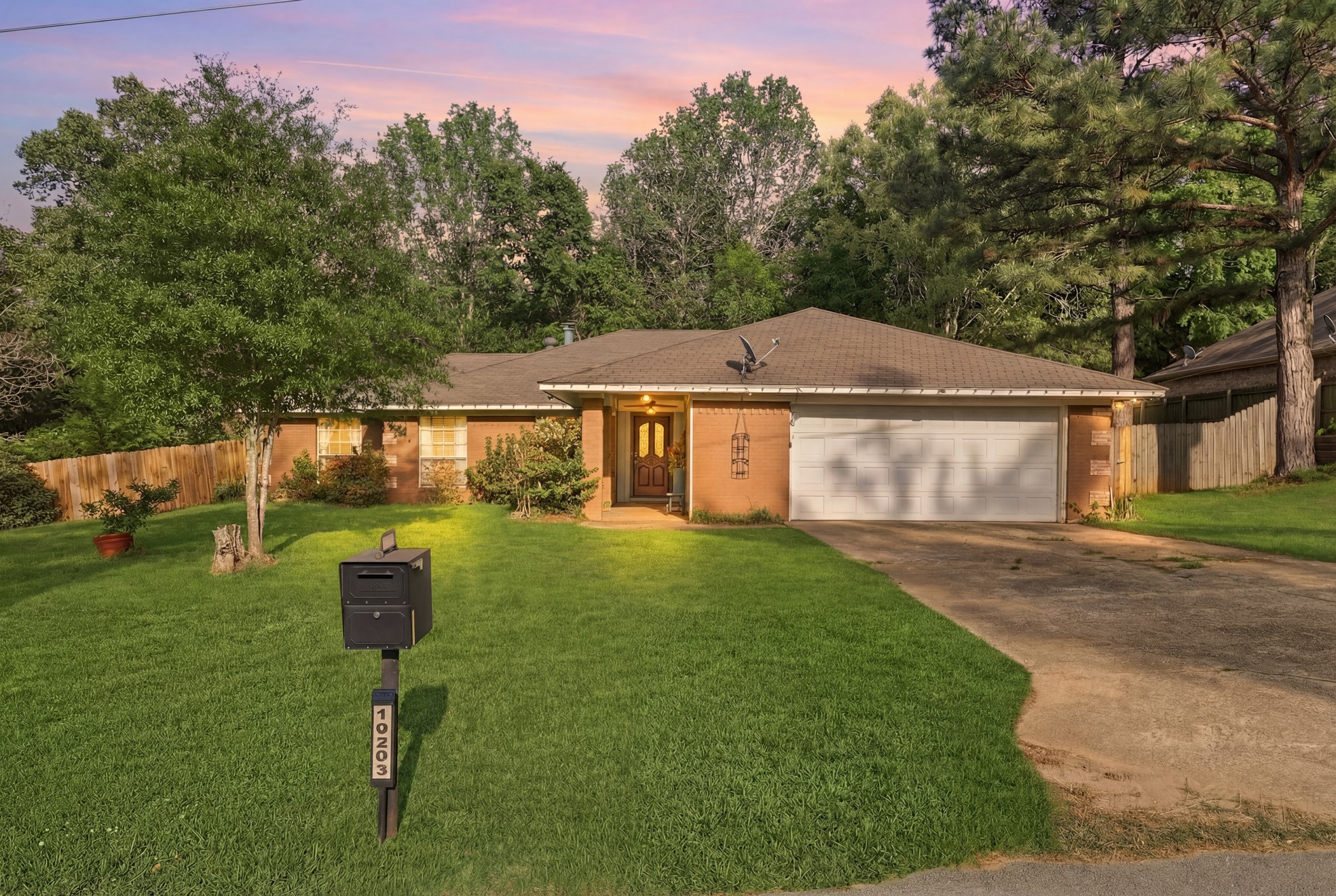 10203 Crestview Drive Tyler TX 75707