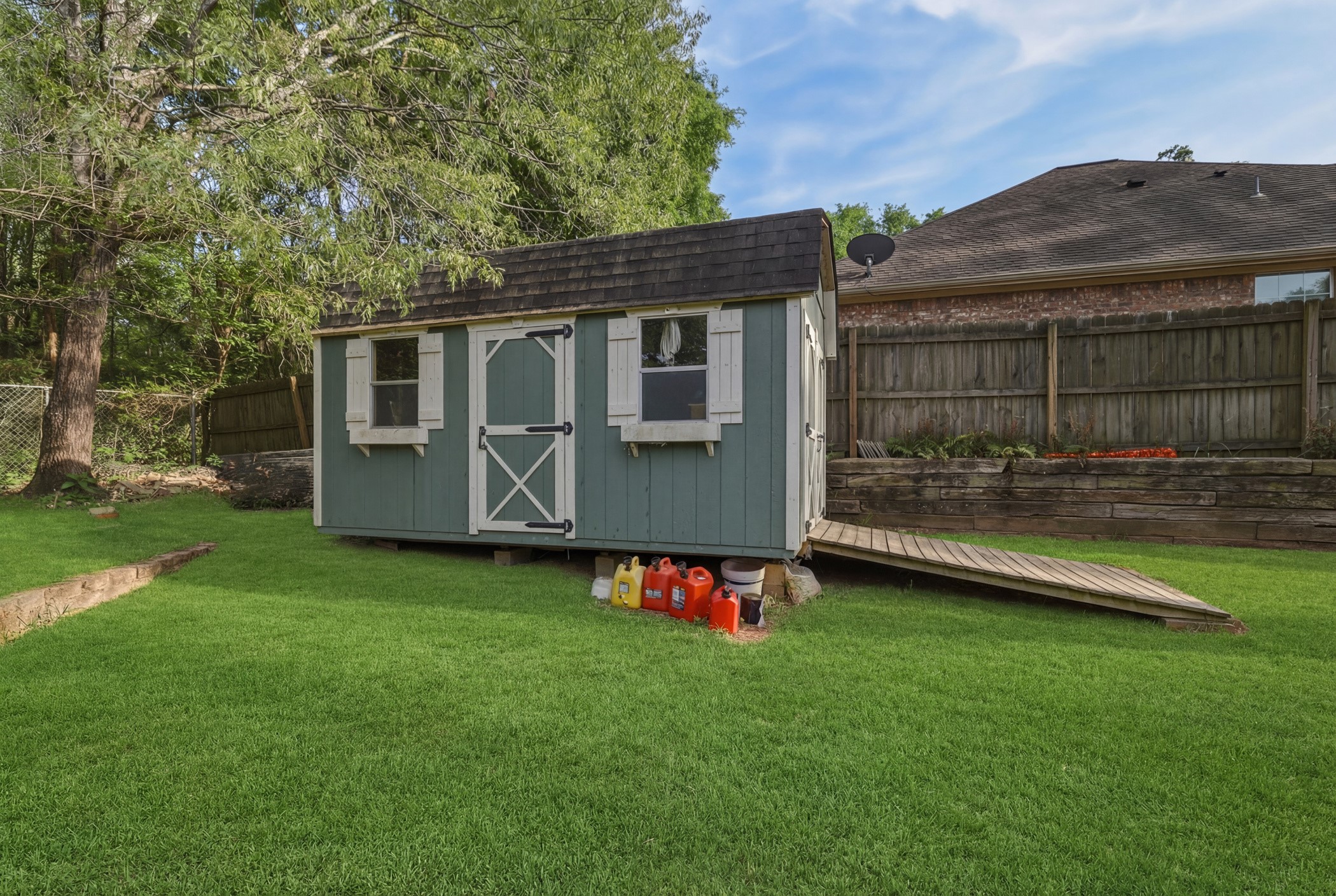 10203 Crestview Drive Tyler TX 75707