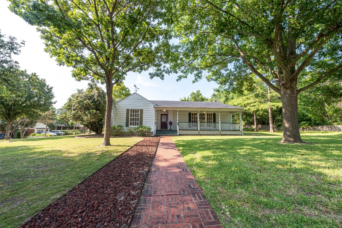 603 W Lee Avenue Weatherford TX 76086