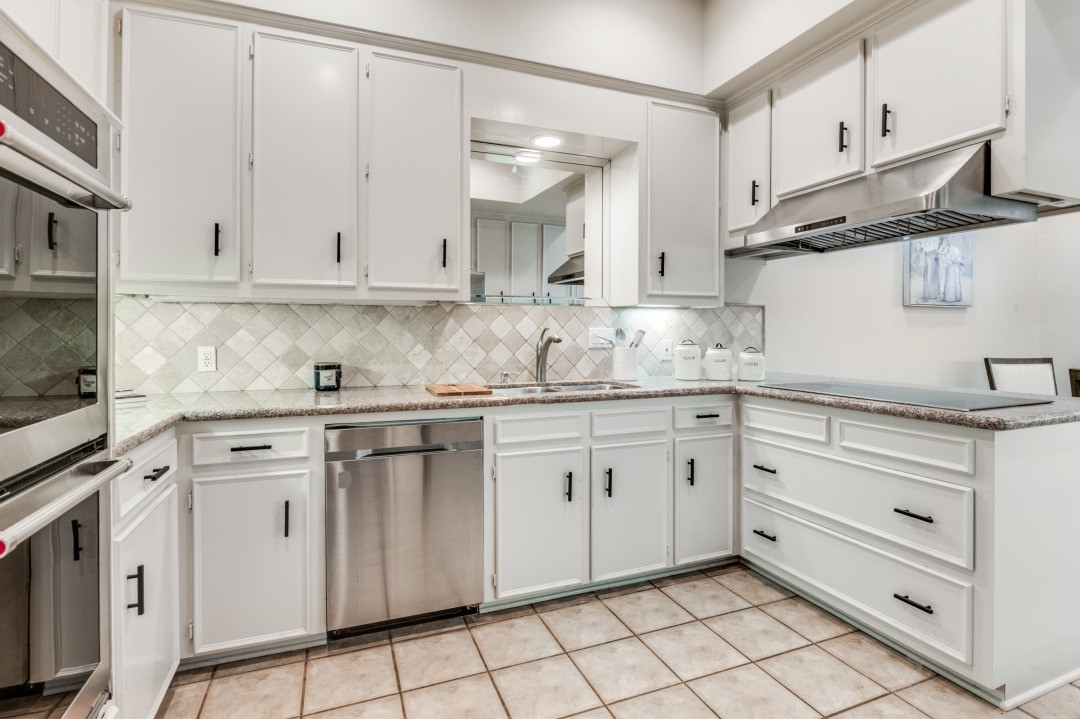 12056 Tavel Circle Dallas TX 75230