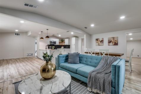 122 Wallace Drive Garland TX 75041