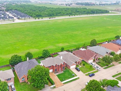 3427 Canyon Road Grand Prairie TX 75052
