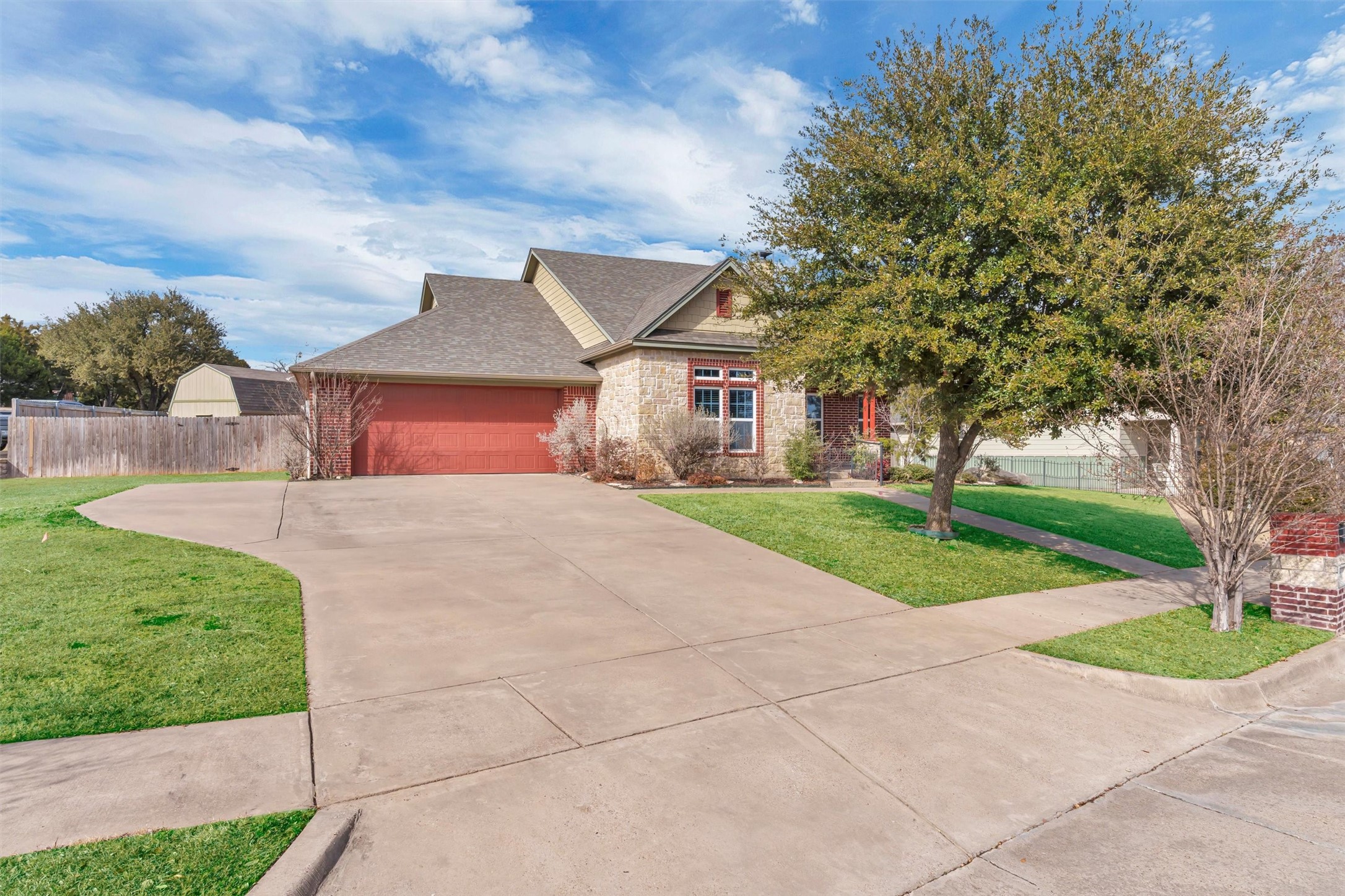 125 Camelot Street Glen Rose TX 76043