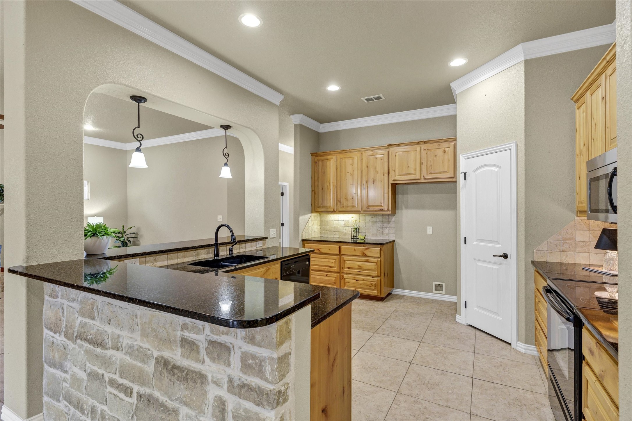 125 Camelot Street Glen Rose TX 76043