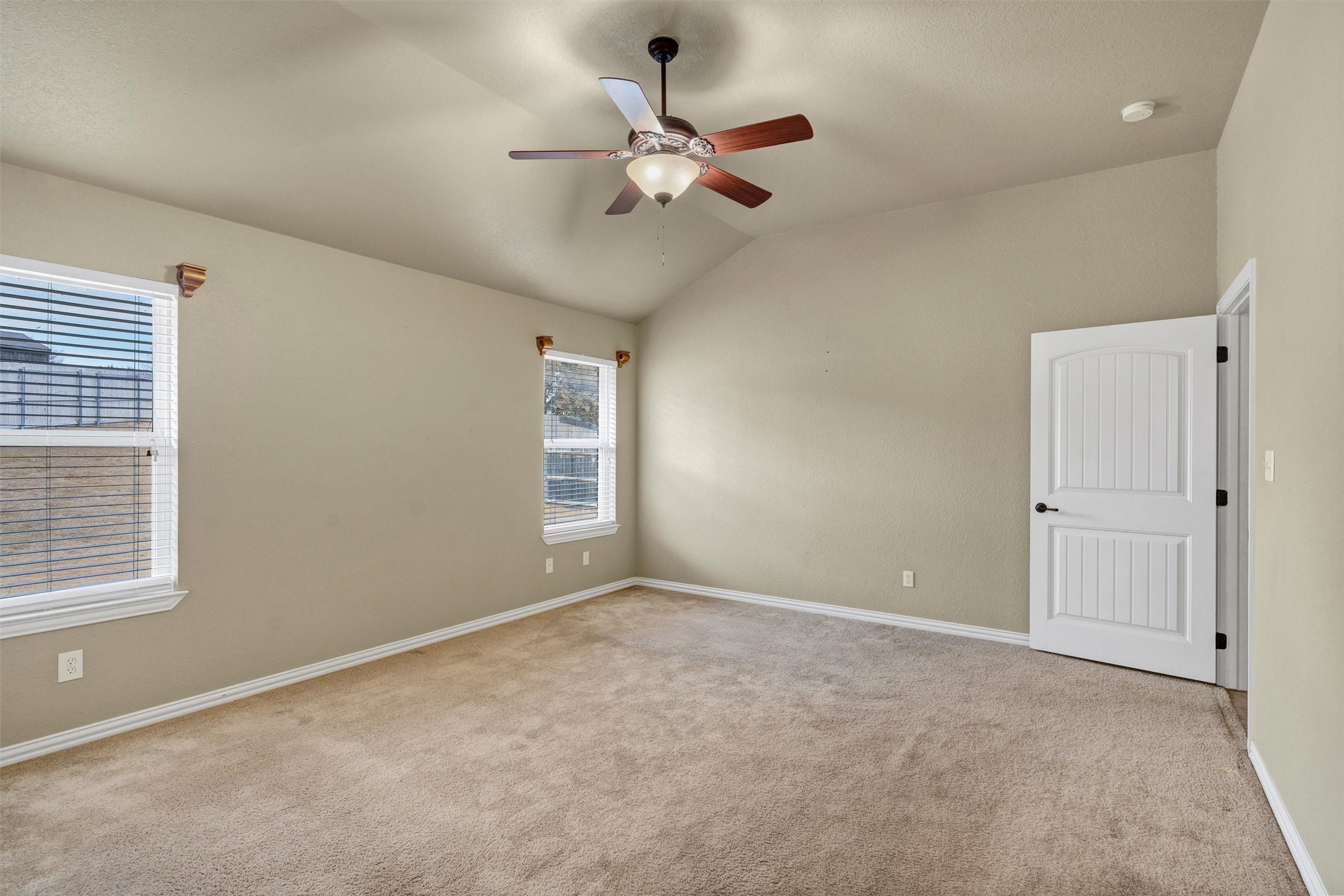 125 Camelot Street Glen Rose TX 76043