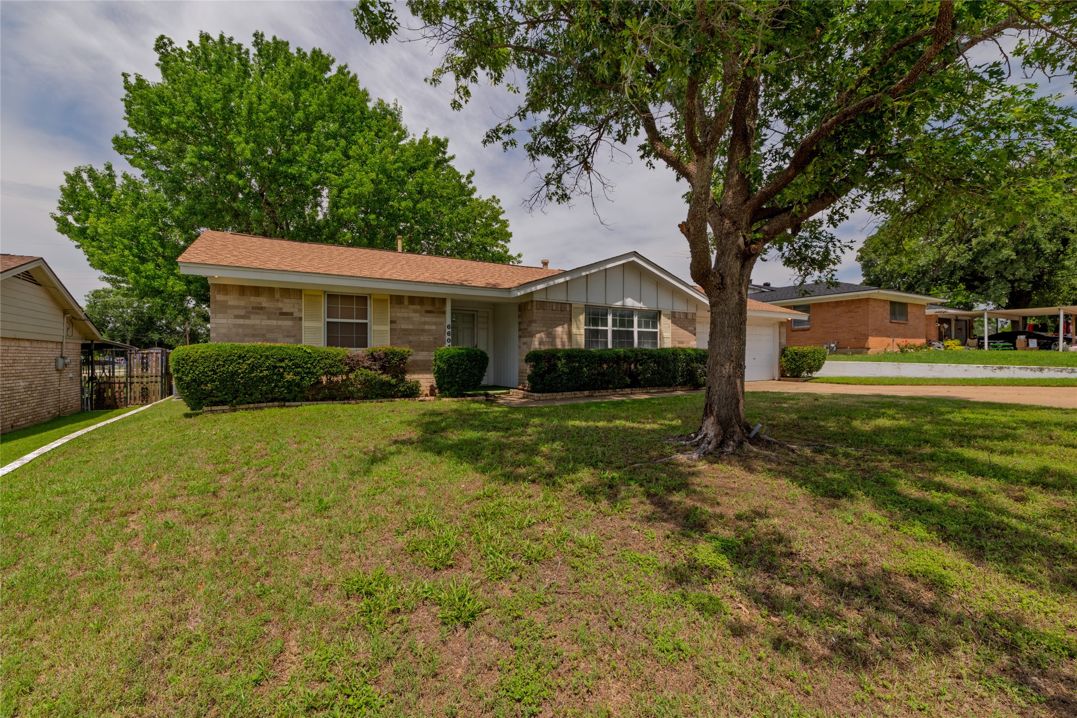 6604 Trailwood Drive Forest Hill TX 76140