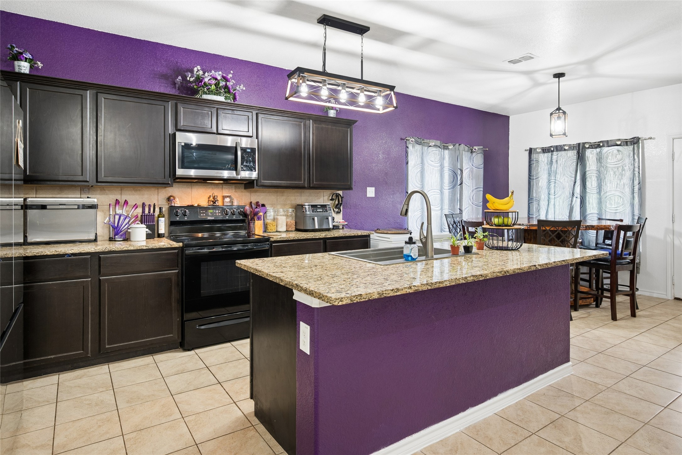 324 Fairgrounds Lane Ponder TX 76259