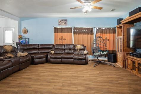 324 Fairgrounds Lane Ponder TX 76259