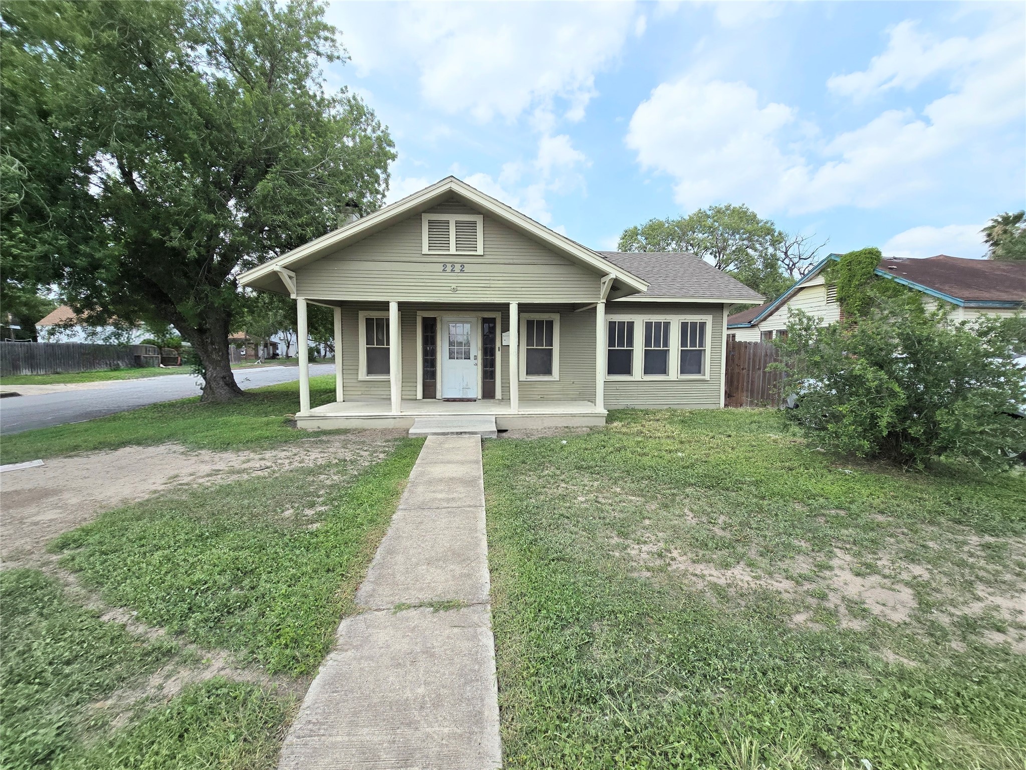 222 W Buchanan Street Harlingen TX 78550