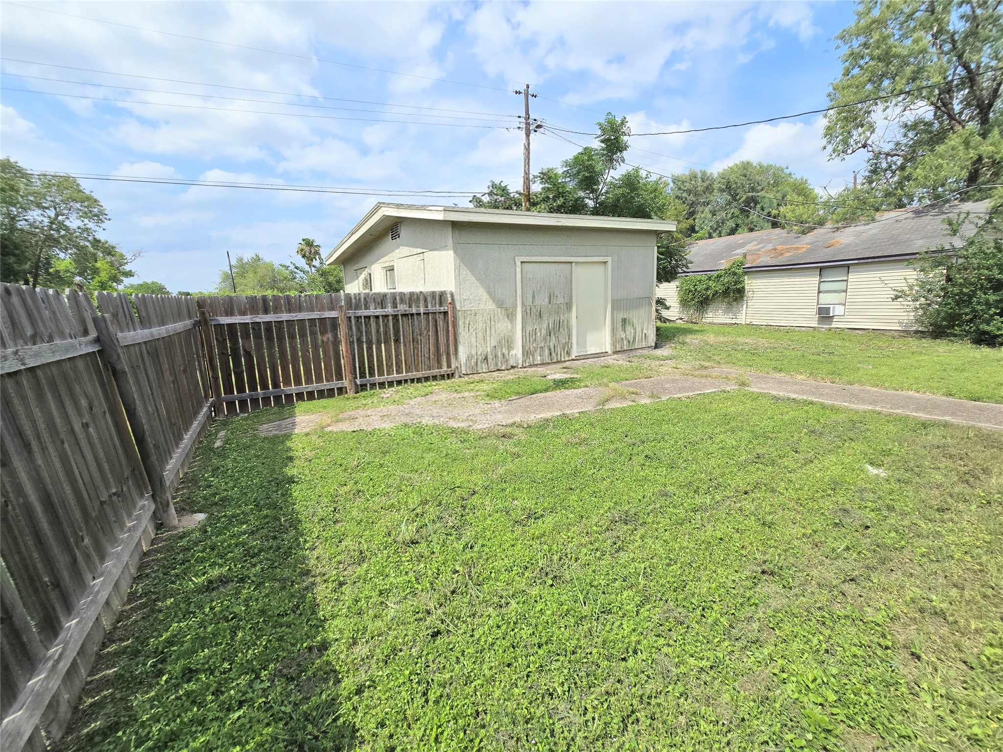 222 W Buchanan Street Harlingen TX 78550