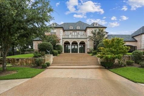 4700 Tour 18 Drive Flower Mound TX 75022