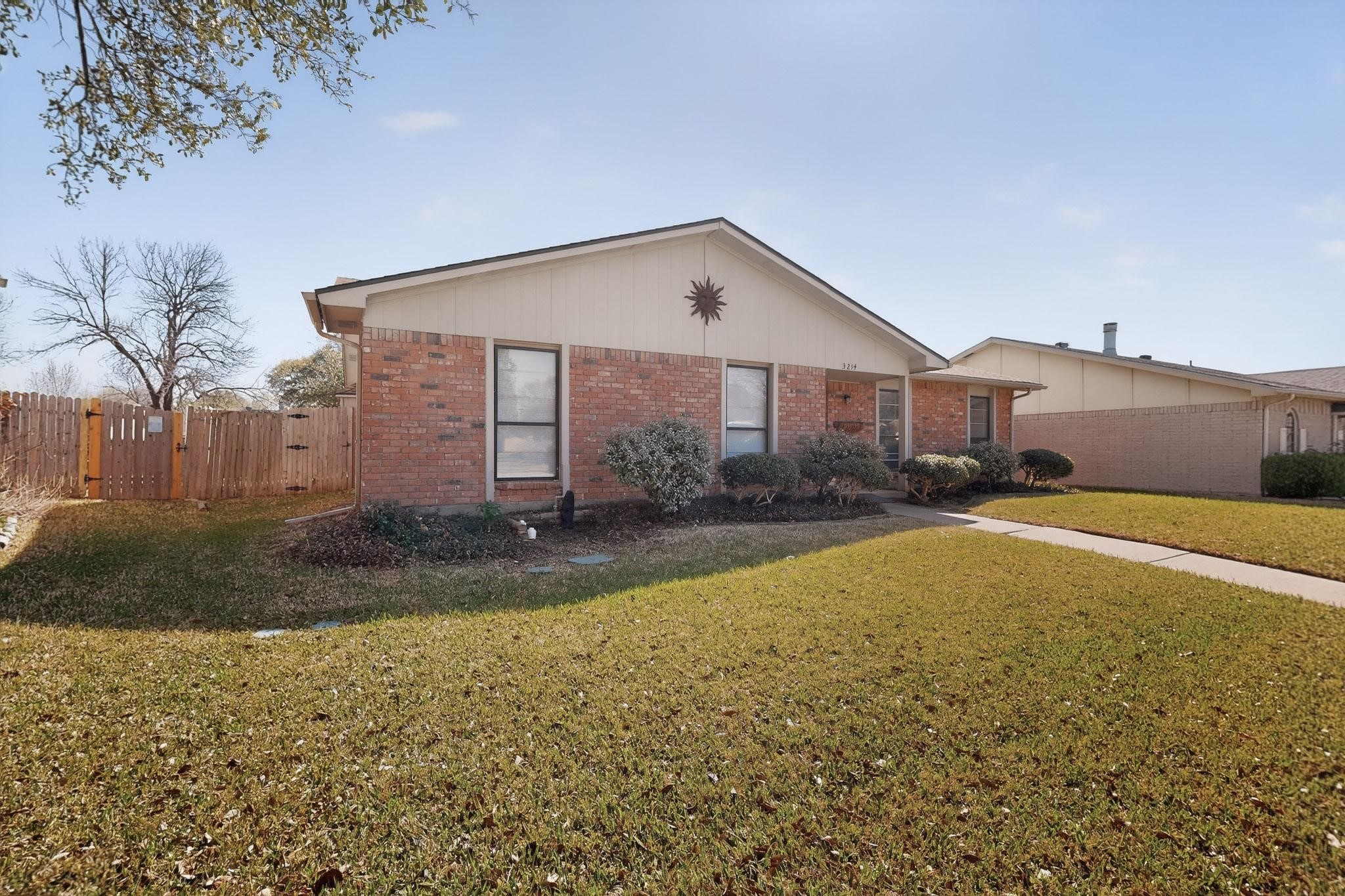 3214 Cedar Lane Rowlett TX 75089