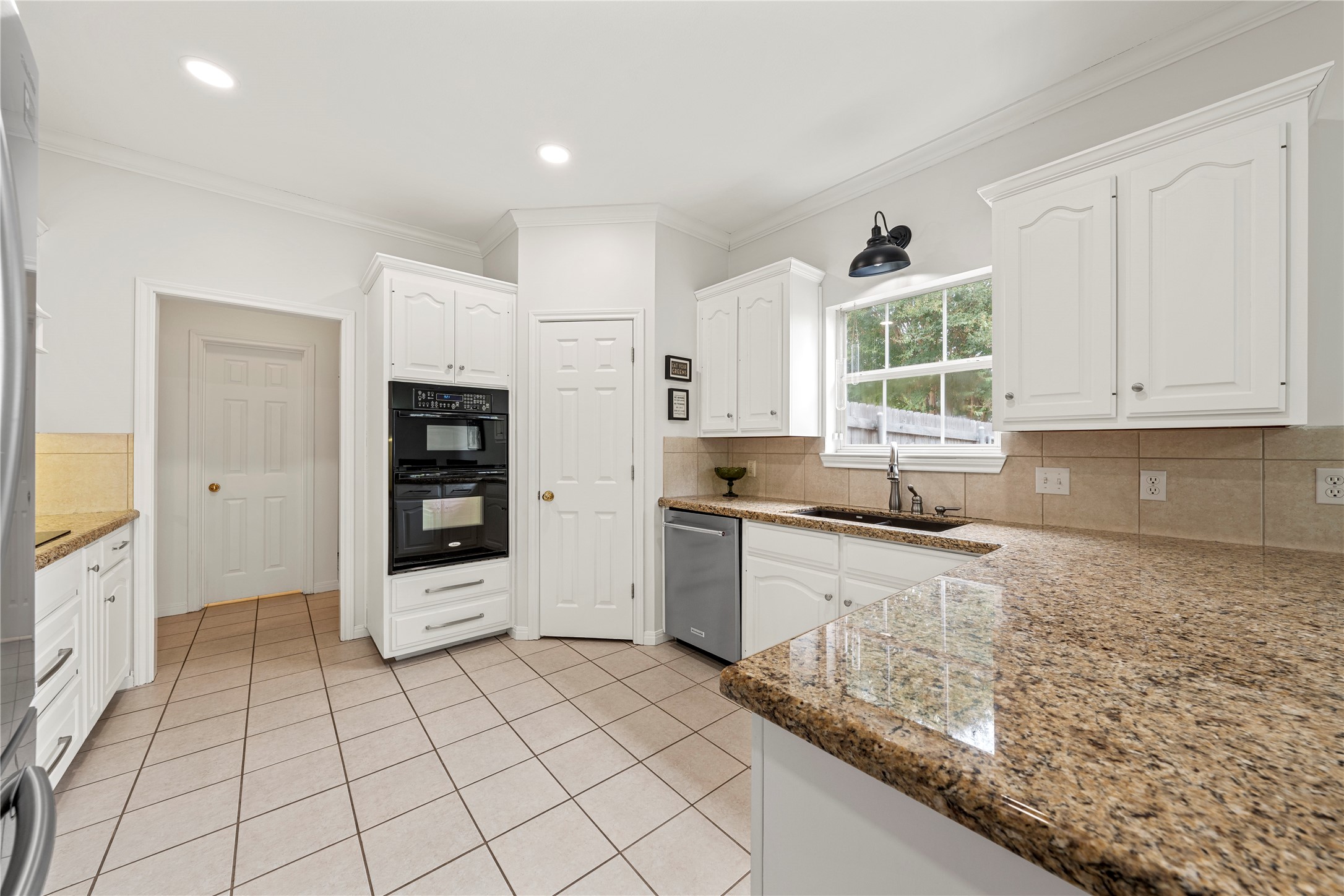1694 Mclennan Crossing Road Woodway TX 76712