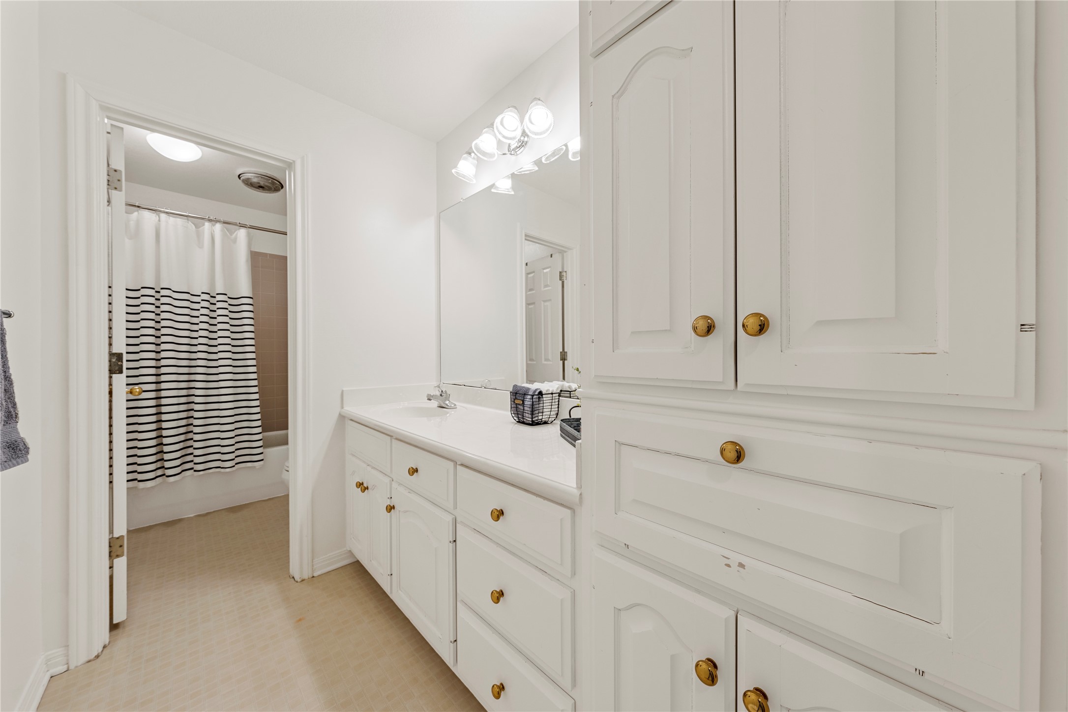 1694 Mclennan Crossing Road Woodway TX 76712